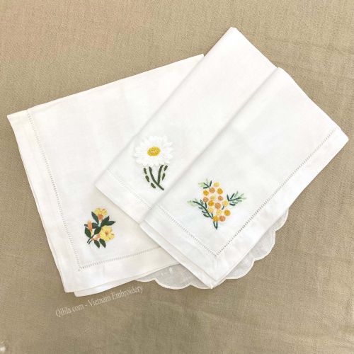 Yellow Floral Embroidered Hemstitch Border Cotton/Linen Dinner Table Napkins