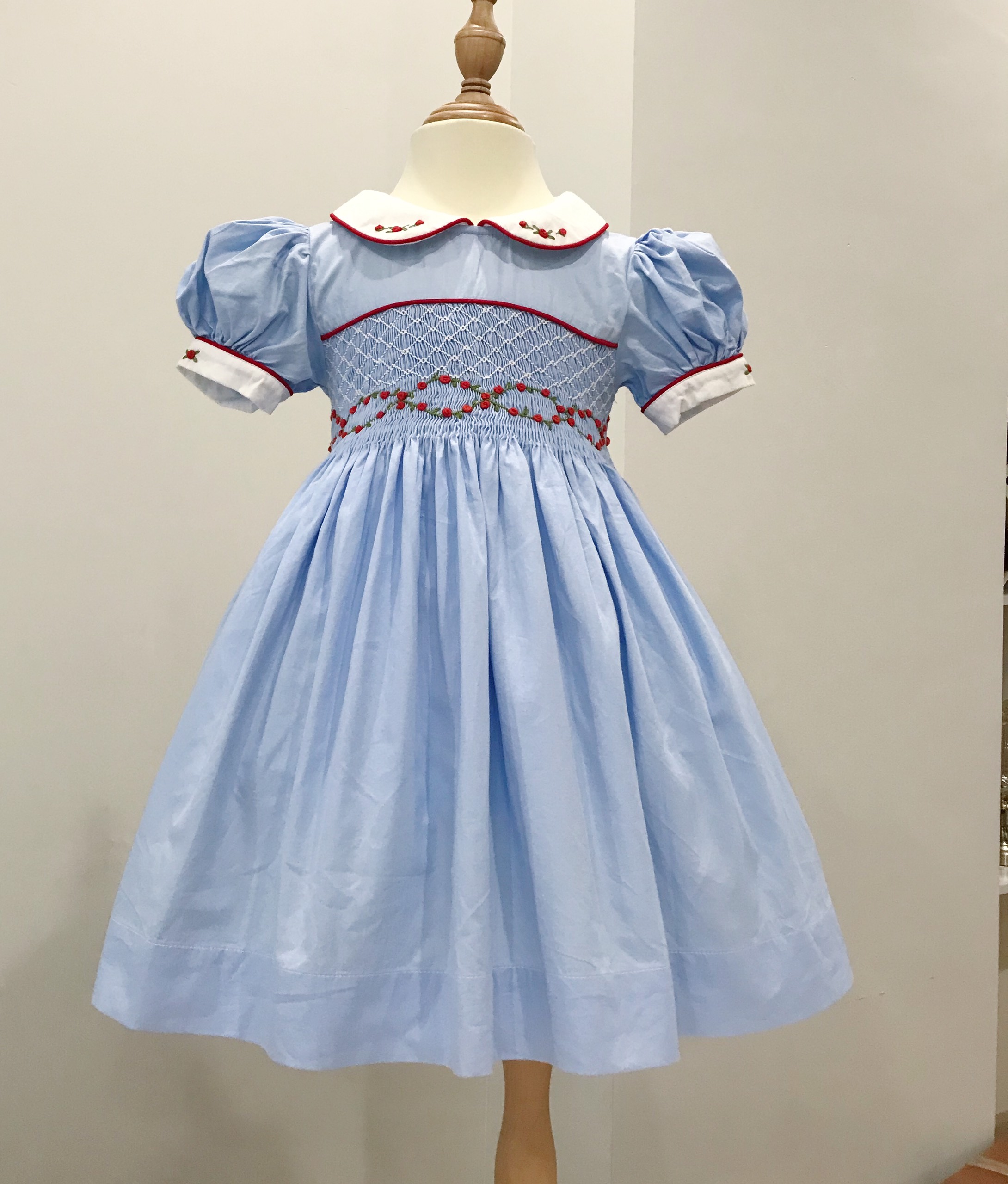 VÁY SMOCK THÊU TAY HỌA TIẾT HOA CHO BÉ GÁI - Xanh sáng (Light Blue ) - Kiểu 3