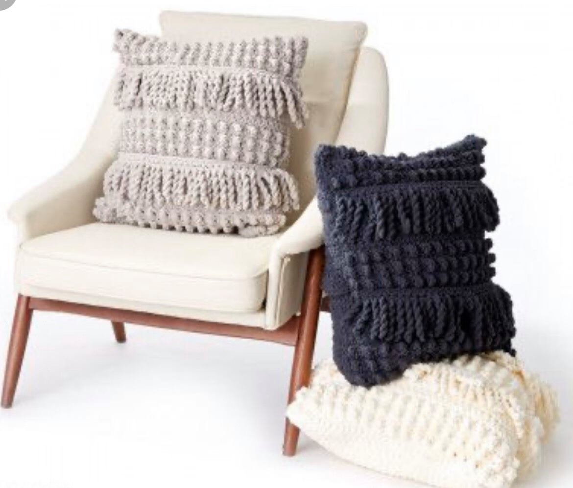 Crochet Pillows With Bobbles
